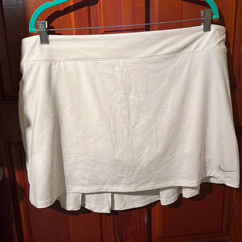 Nike Dri-FIT Advantage
Women's Short Tennis Skirt size XL NWT